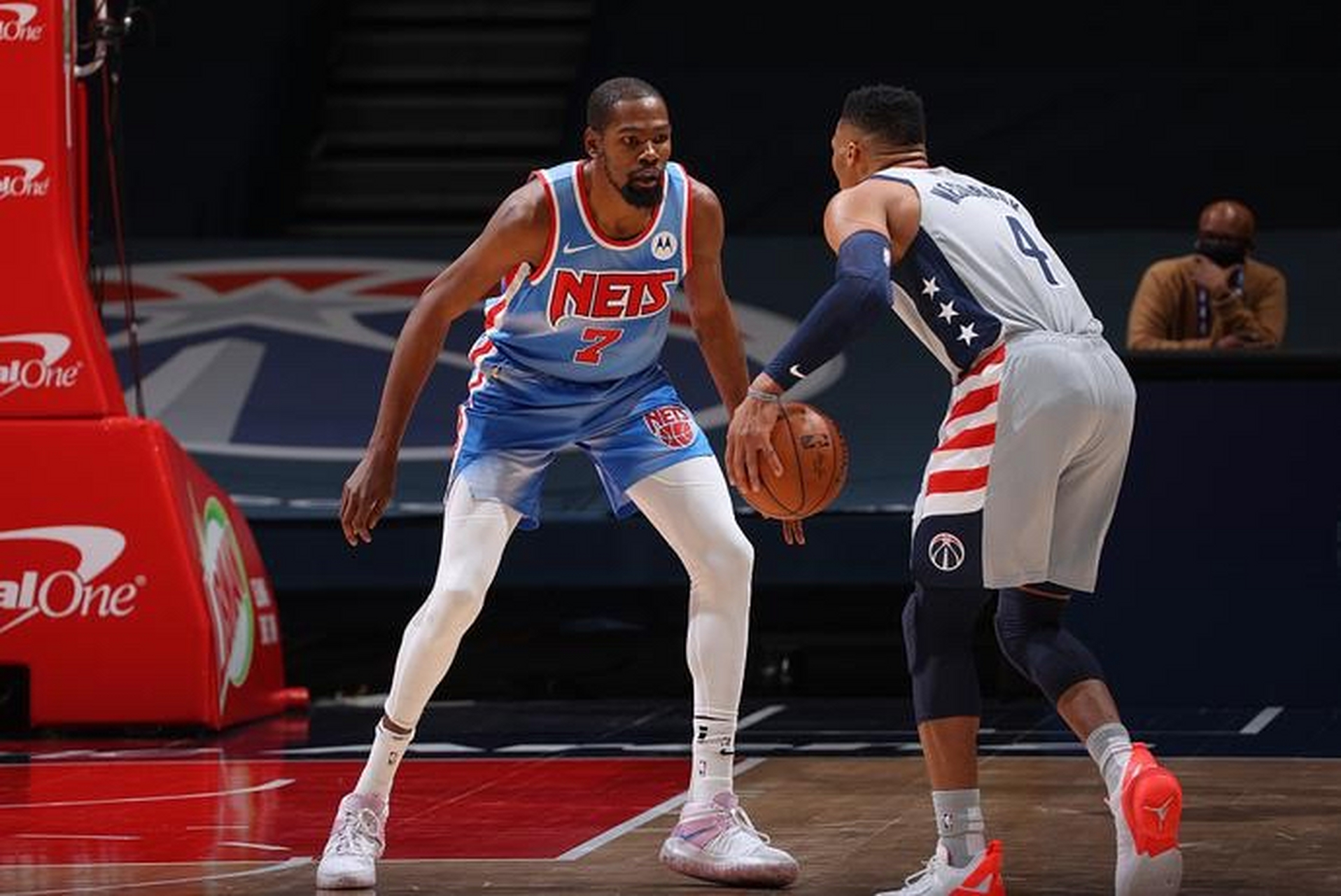 ayx体育-关于重磅！波特兰开拓者战术微调备战NBA常规赛费德勒在掘金比赛中问鼎冠军，华盛顿奇才临场应变备战意甲的信息